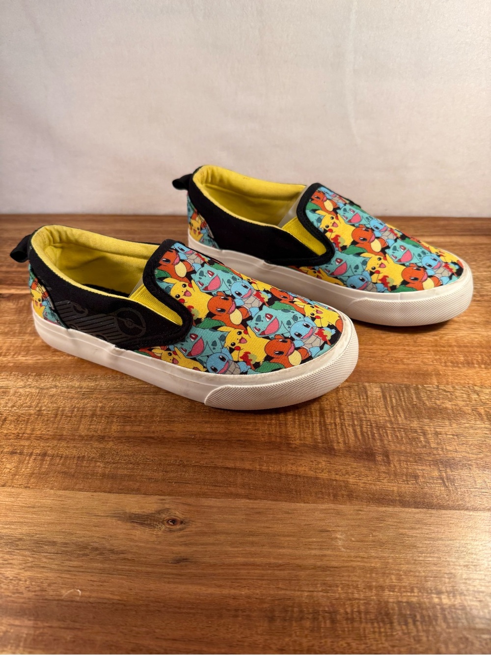 Ground Up Pokemon Slip-on Sneakers Size 2